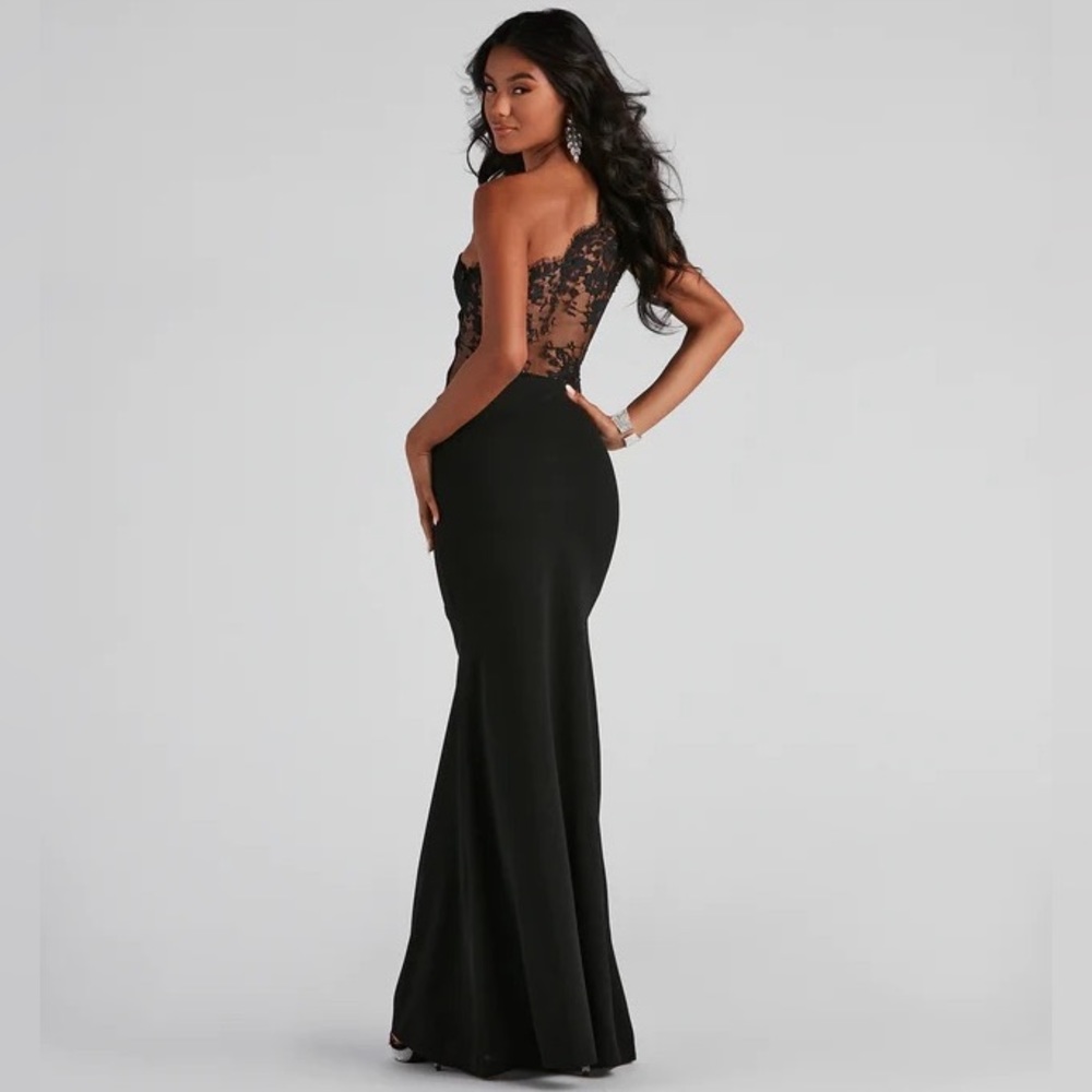 Windsor Black Crepe One Shoulder Gown